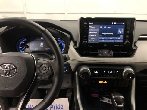 Used 2021 Toyota RAV4 Limited AWD/4WD image 20