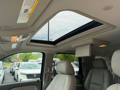 Used 2013 Chevrolet Tahoe LTZ AWD/4WD image 10