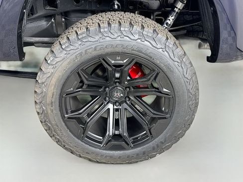 New 2025 Ford F150 XLT w/ Equipment Group 303A High image 32