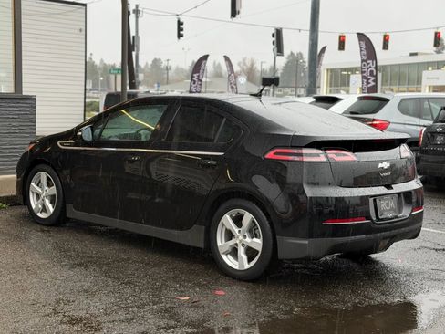 Used 2014 Chevrolet Volt FWD image 7