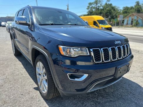 Used 2017 Jeep Grand Cherokee Limited w/ Trailer Tow Group IV AWD/4WD image 9