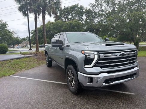 Used 2024 Chevrolet Silverado 3500 LTZ w/ LTZ Plus Package AWD/4WD image 3