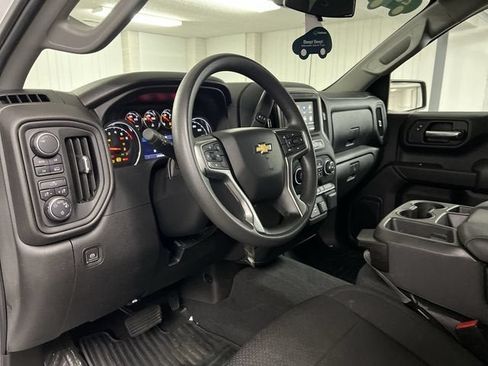 Used 2021 Chevrolet Silverado 1500 Custom w/ Safety Confidence Package AWD/4WD image 10