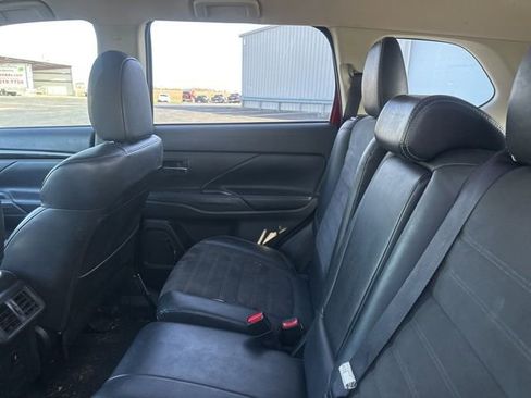 Used 2019 Mitsubishi Outlander SE AWD/4WD image 9