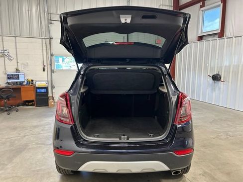 Used 2022 Buick Encore Preferred w/ Safety Package AWD/4WD image 19