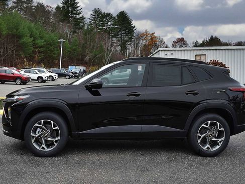 New 2026 Chevrolet Trax LT image 4
