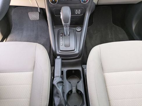 Used 2021 Ford EcoSport S AWD/4WD image 16
