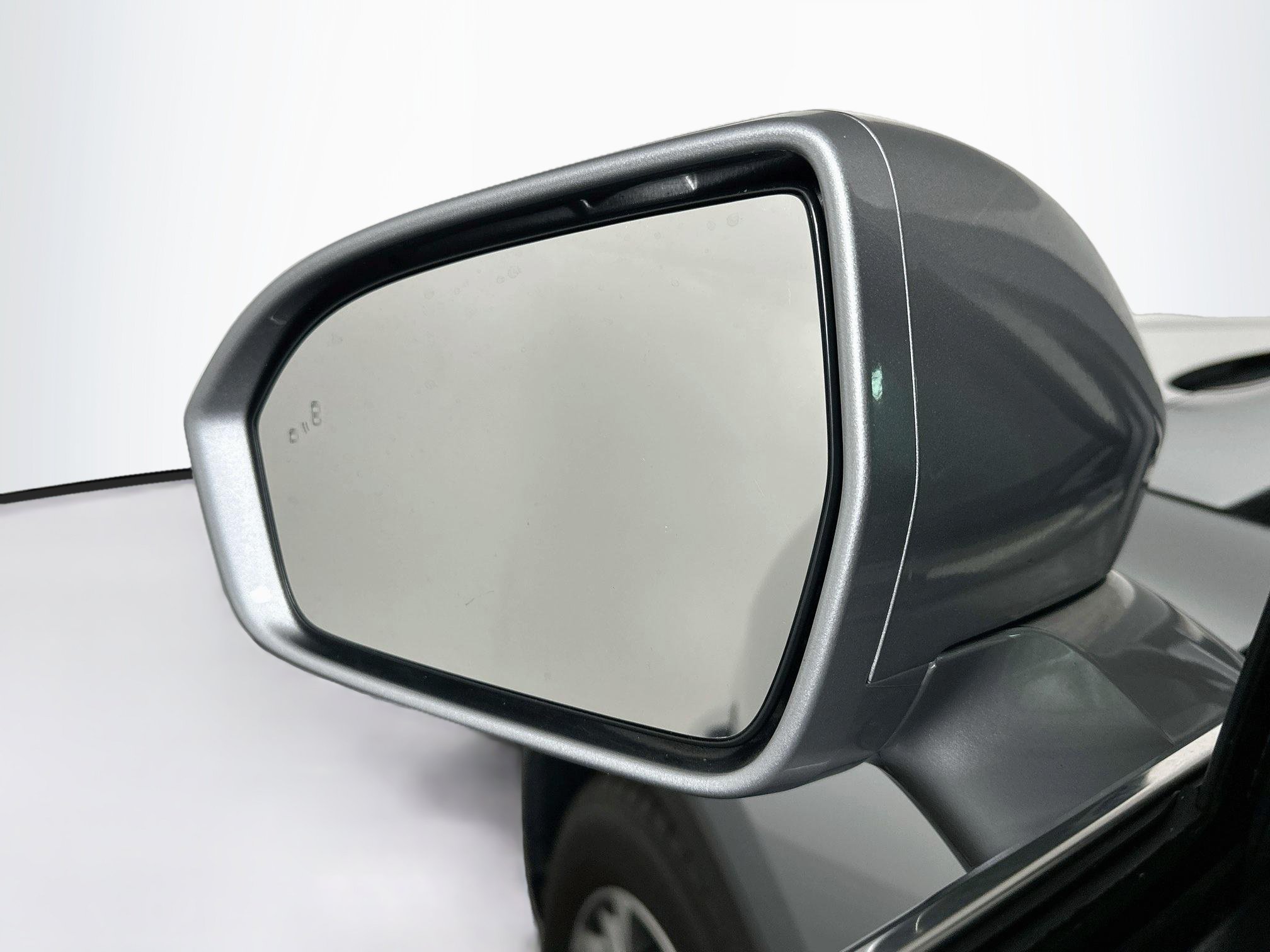 Used 2023 Lincoln Nautilus FWD w/ Premium Package image 16