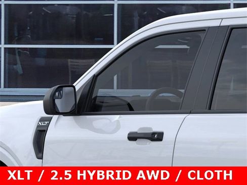 New 2025 Ford Maverick XLT w/ Equipment Group 301A image 21