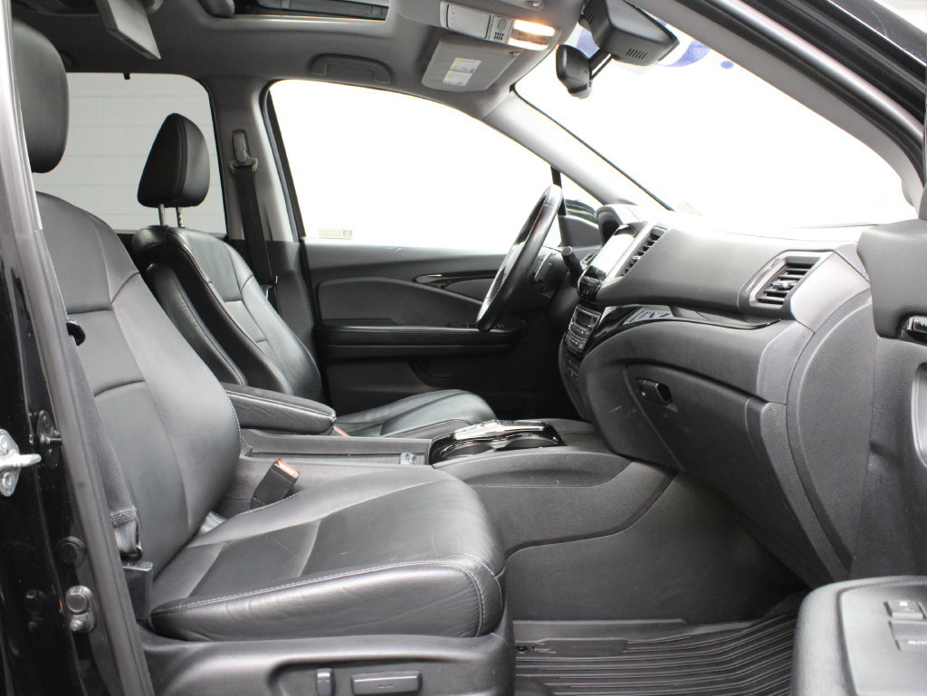 Used 2018 Honda Pilot Touring image 29