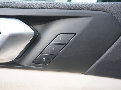 Used 2022 BMW X5 xDrive40i w/ Parking Assistance Package image 43