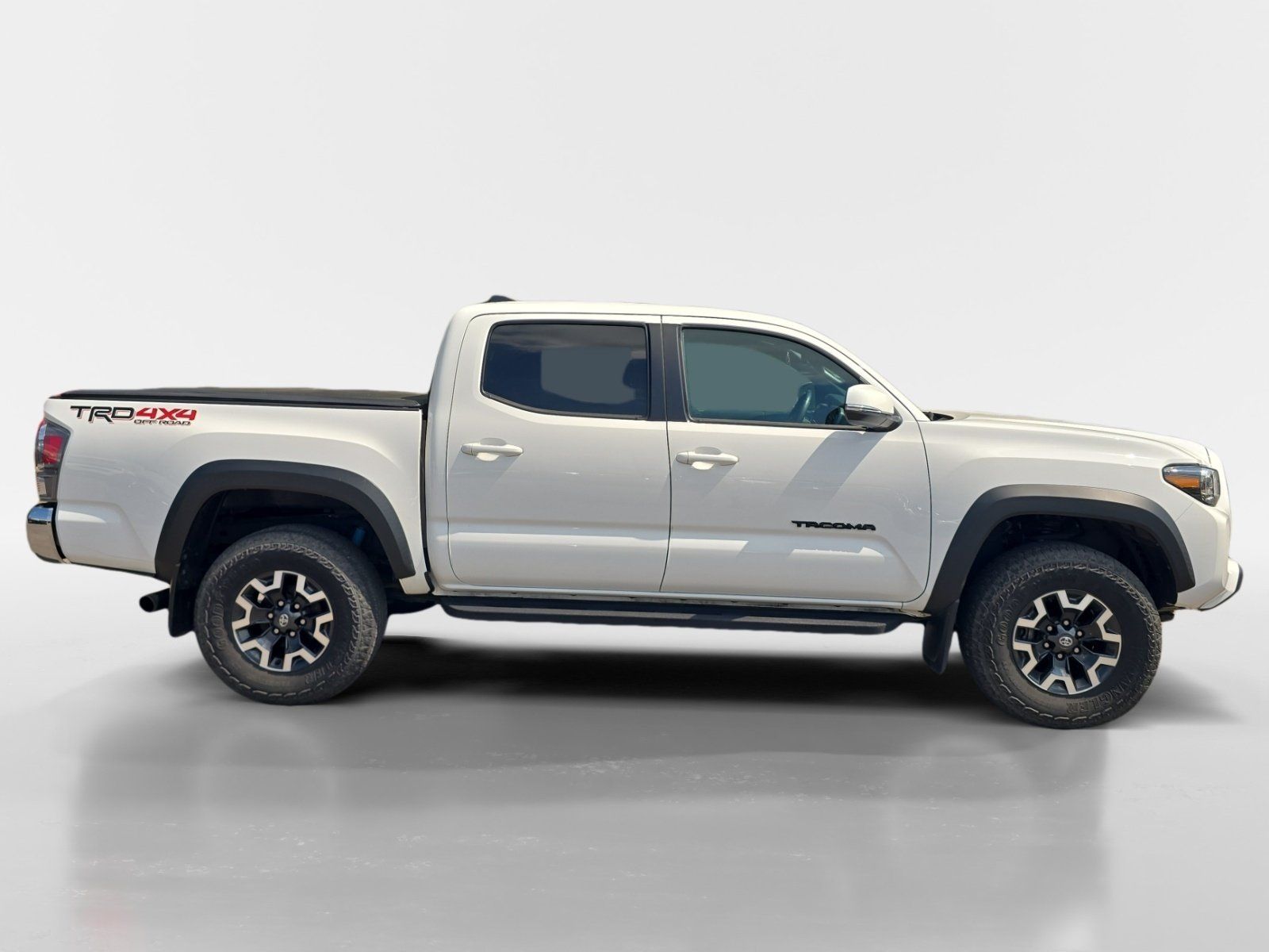 Used 2022 Toyota Tacoma TRD Off-Road AWD/4WD image 7