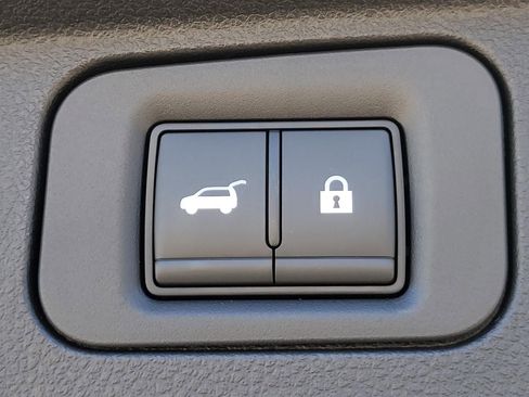 New 2026 Nissan Armada SL w/ Captain's Chari Seat Package image 15