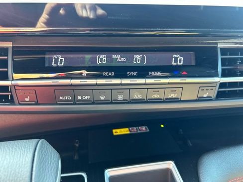 Used 2025 Toyota Sienna XSE w/ XSE Plus Package AWD/4WD image 22