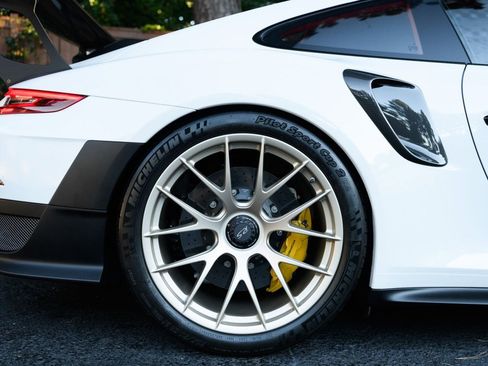 Used 2018 Porsche 911 GT2 RS image 11