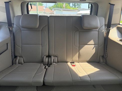 Used 2018 Chevrolet Tahoe Premier AWD/4WD image 15