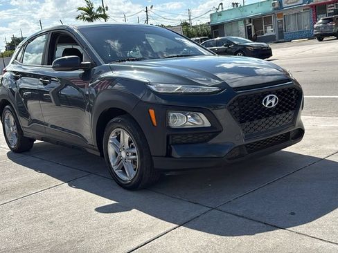 Used 2018 Hyundai Kona SE FWD image 16