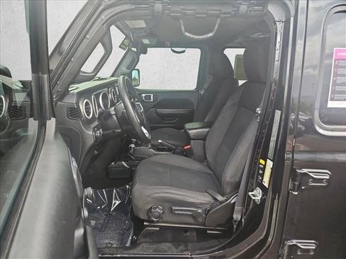 Used 2022 Jeep Wrangler Unlimited Sport AWD/4WD image 16