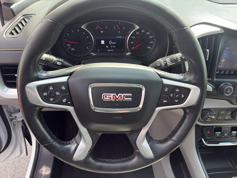Certified 2020 GMC Terrain SLT w/ Preferred Package AWD/4WD image 16