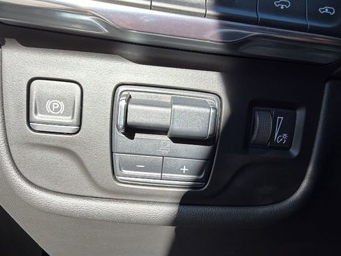 Used 2024 Cadillac Escalade ESV Sport w/ Touring Package image 34