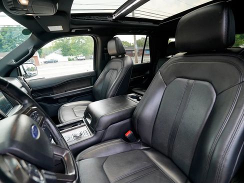 Used 2021 Ford Expedition Max Limited AWD/4WD image 22