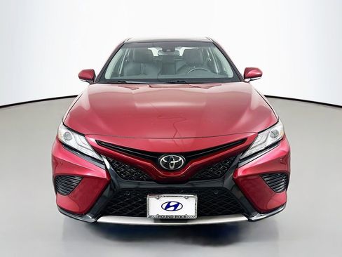 Used 2018 Toyota Camry XSE image 2