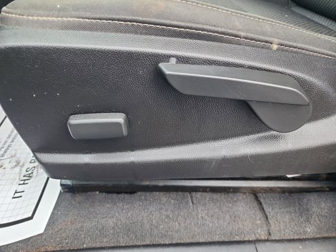 Used 2020 Chevrolet Colorado LT w/ LT Convenience Package image 12