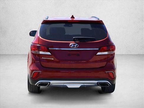 Used 2018 Hyundai Santa Fe SE FWD image 7