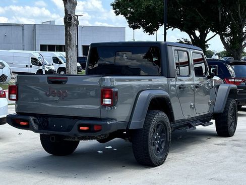 Used 2021 Jeep Gladiator Mojave w/ Trailer Tow Package AWD/4WD image 4