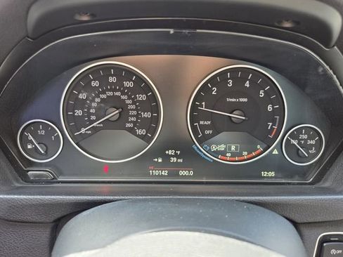 Used 2017 BMW 320i xDrive Sedan AWD/4WD image 26