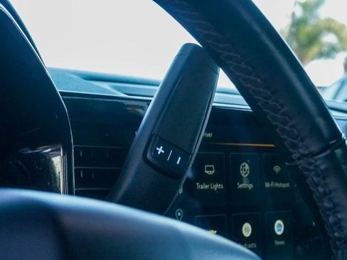 Used 2024 Chevrolet Silverado 3500 LT image 18