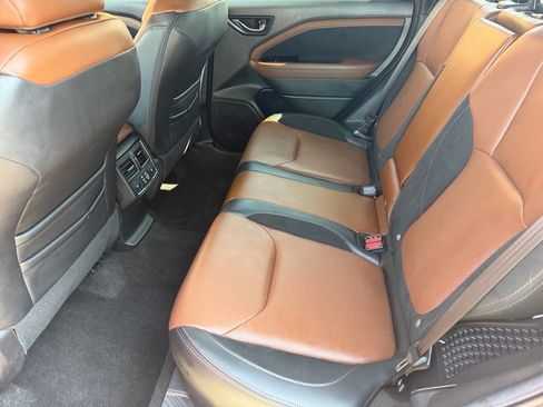 Used 2026 Subaru Forester Touring AWD/4WD image 14