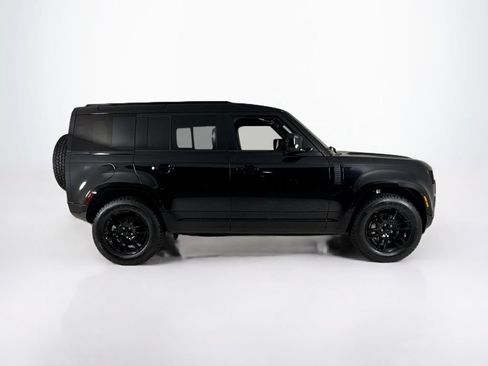 Used 2026 Land Rover Defender 110 X-Dynamic SE AWD/4WD image 6