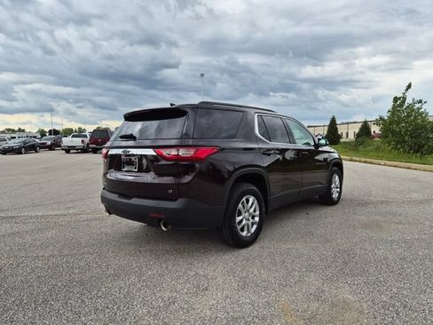 Used 2021 Chevrolet Traverse LT FWD image 6