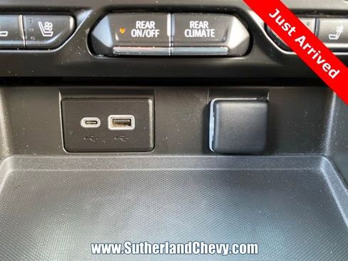 Used 2023 Chevrolet Suburban Premier AWD/4WD image 35