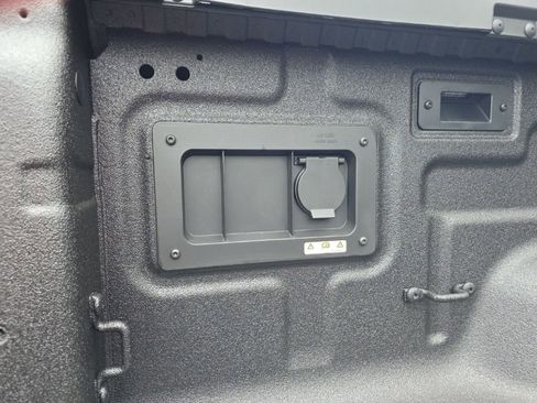 New 2025 Ford Ranger Lariat w/ FX4 Off-Road Package image 10