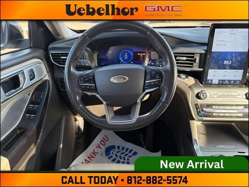 Used 2020 Ford Explorer Platinum w/ Premium Technology Package image 8