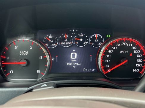 Used 2015 GMC Sierra 2500 Denali w/ Duramax Plus Package AWD/4WD image 22