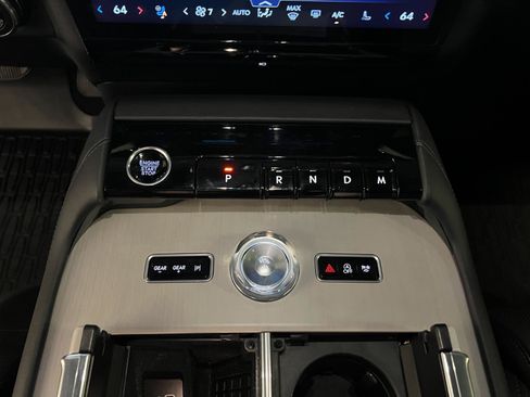 Used 2025 Lincoln Navigator L Reserve w/ Jet Appearance Package AWD/4WD image 21