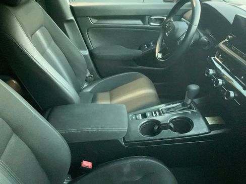 Used 2024 Honda Civic Sport image 4