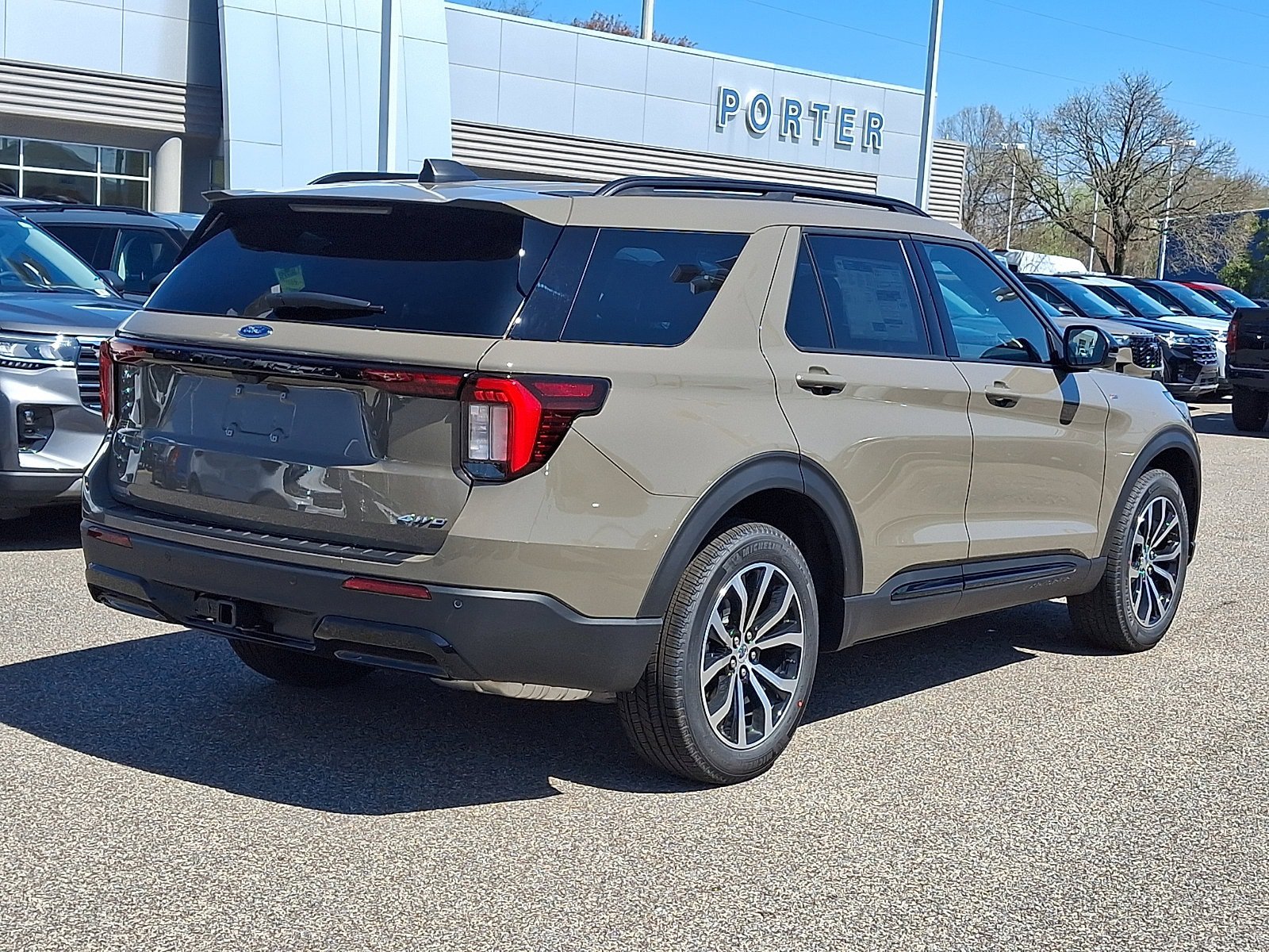 New 2026 Ford Explorer ST-Line AWD/4WD image 6