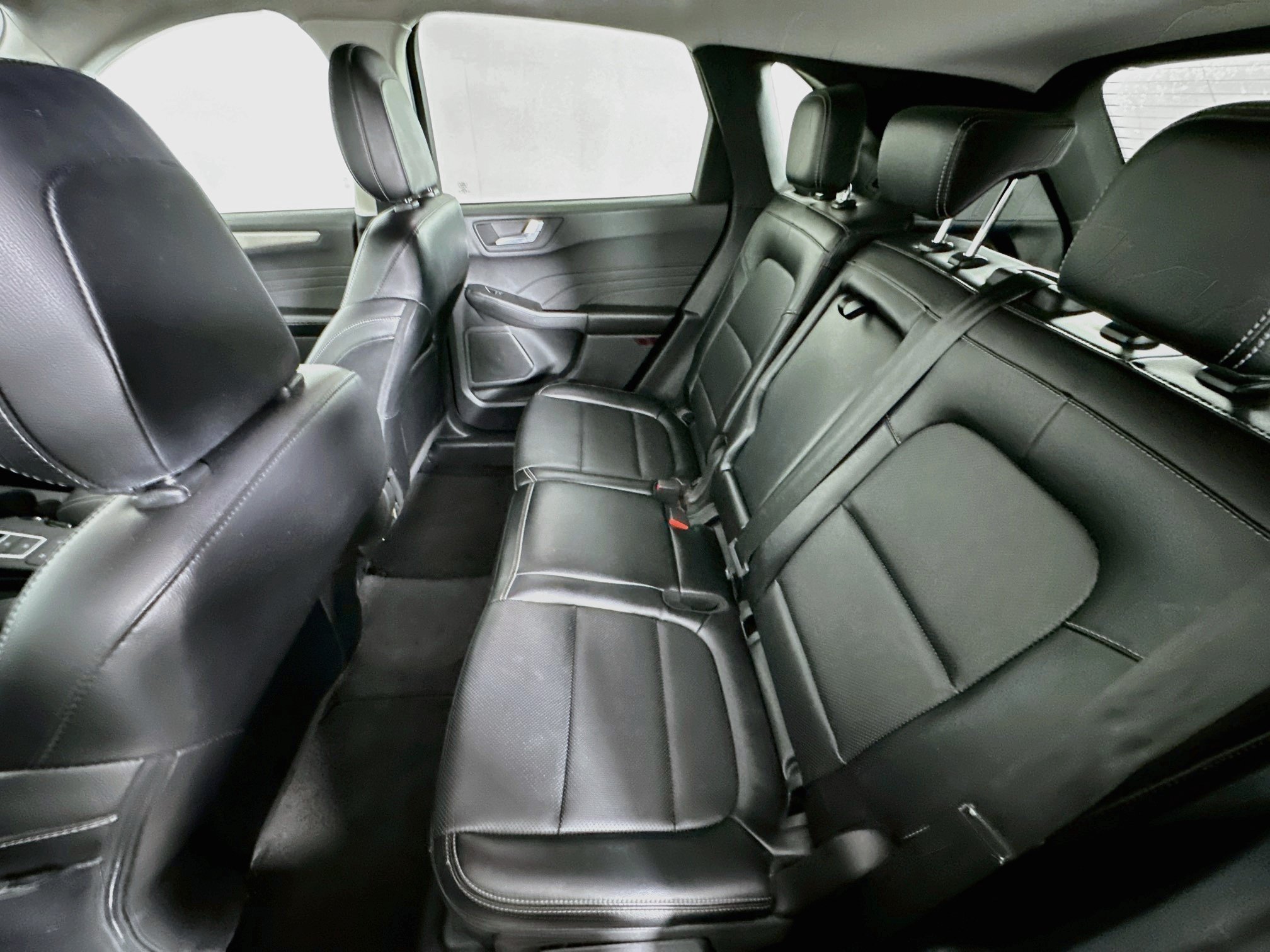 Used 2022 Ford Escape SEL w/ Technology Package FWD image 28