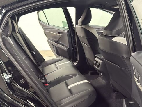 New 2026 Toyota Camry SE image 17