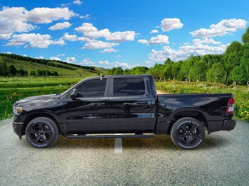 Certified 2024 RAM 1500 Big Horn RWD image 3