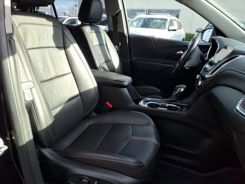 Used 2022 Chevrolet Equinox Premier image 6