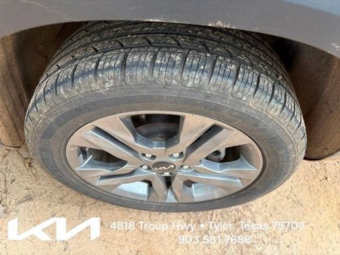 Used 2022 Kia Seltos LX AWD/4WD image 7