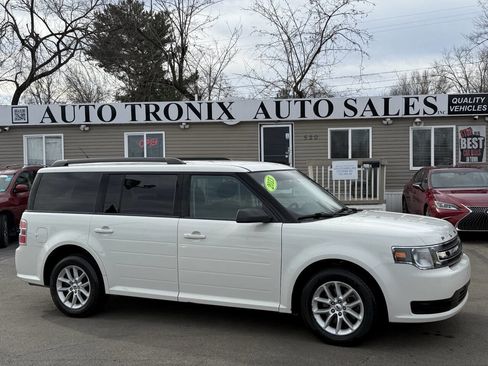 Used 2013 Ford Flex SE image 1