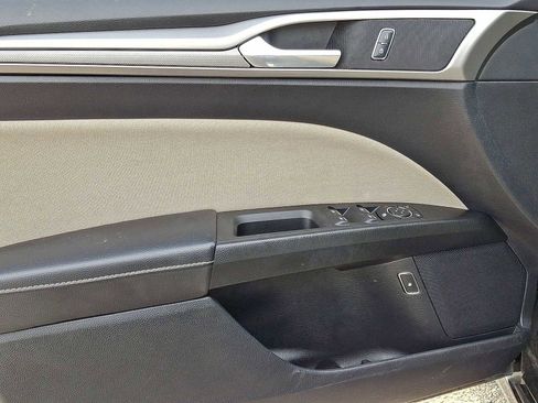 Used 2018 Ford Fusion S image 25