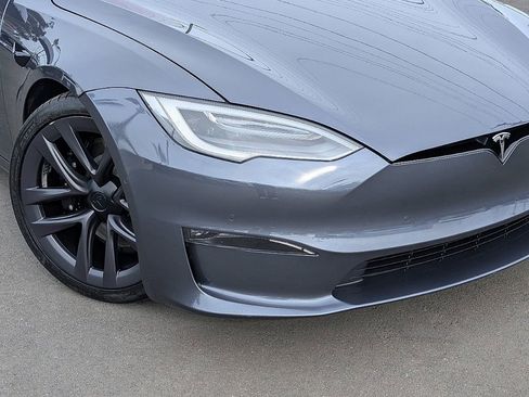Used 2021 Tesla Model S Plaid image 4