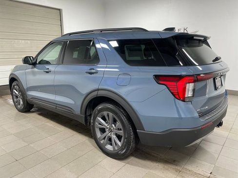 New 2026 Ford Explorer Active w/ Active Comfort Package AWD/4WD image 4